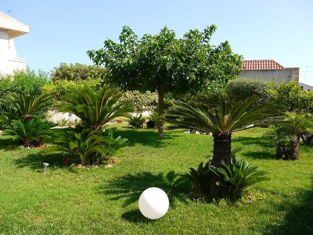 White And Blue Holidays Villa Marina di Modica 0*,  Italia